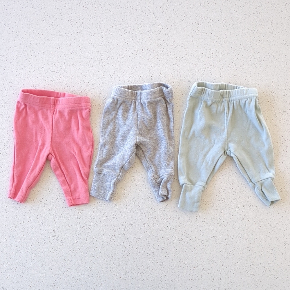 13 Piece Bundle - Neutral and Pastel Baby Pants & Short Sleeve Bodysuits - Picture 9 of 9